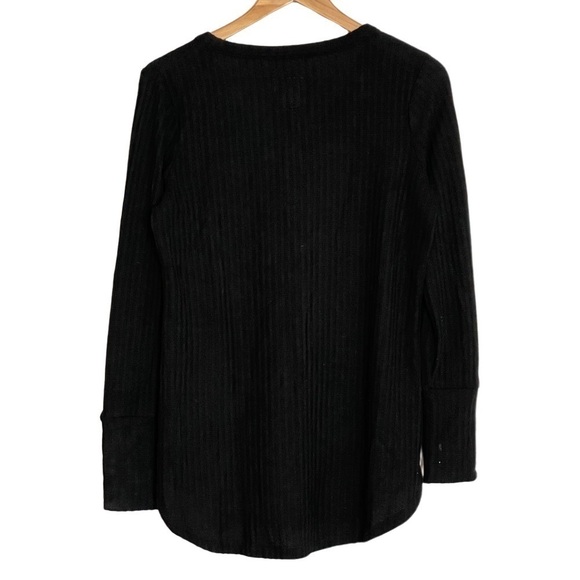 Chaser Thermal Henley V-Neck Waffle Knit Top - Picture 6 of 10